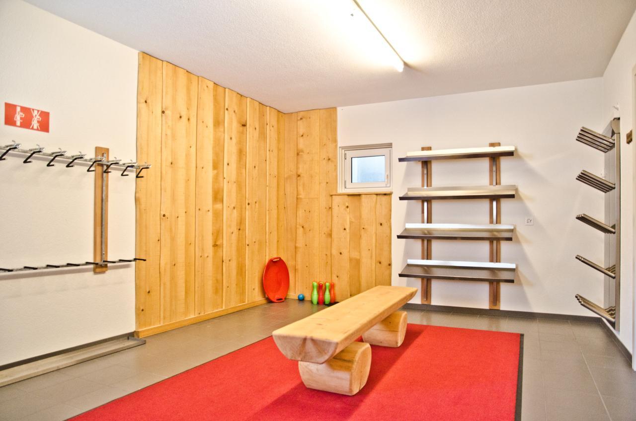 2-Star Griwarent Apartments Гриндельвальд Экстерьер фото